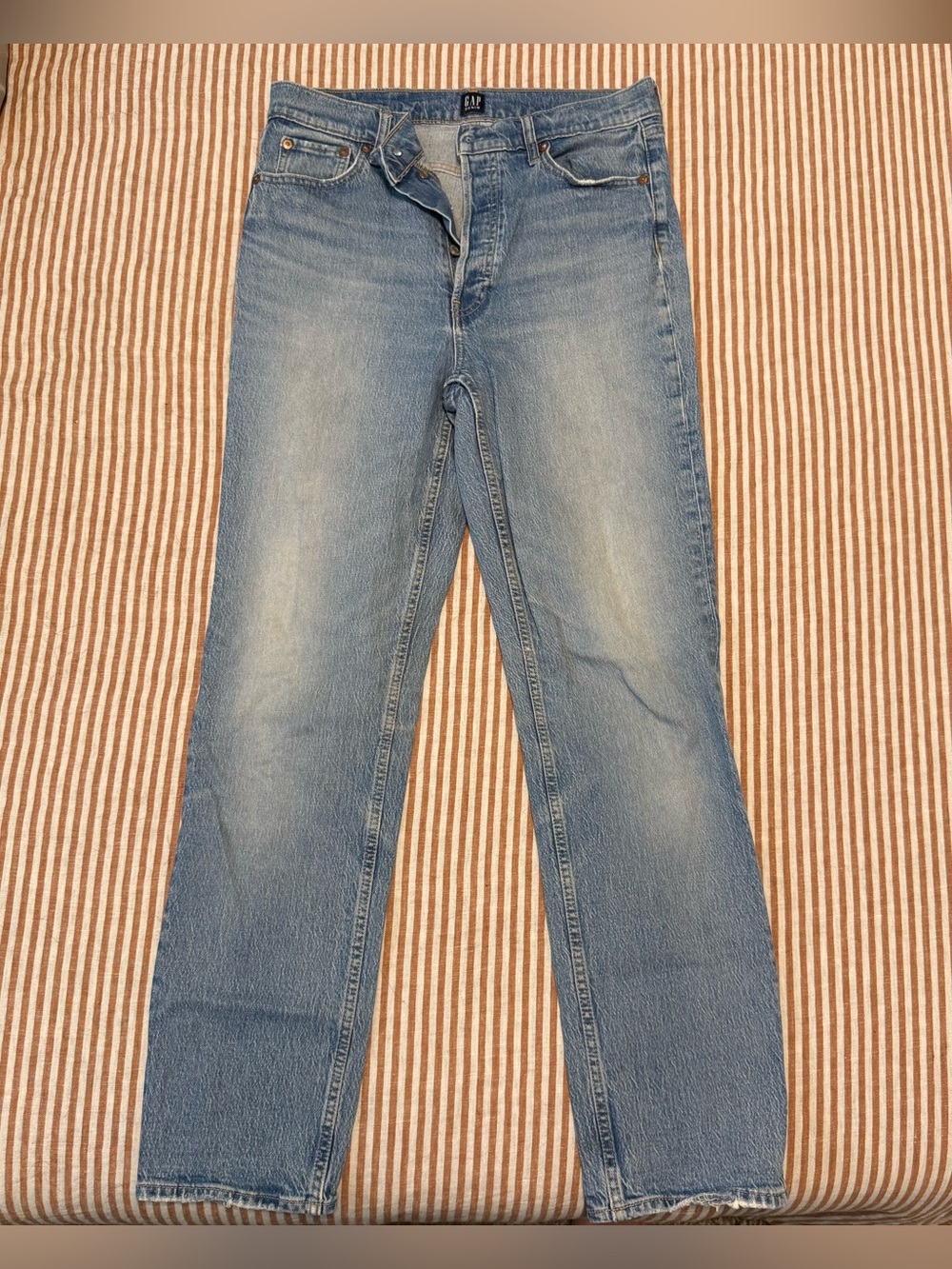 Gap Cheeky Straight Jeans. 30/10T.